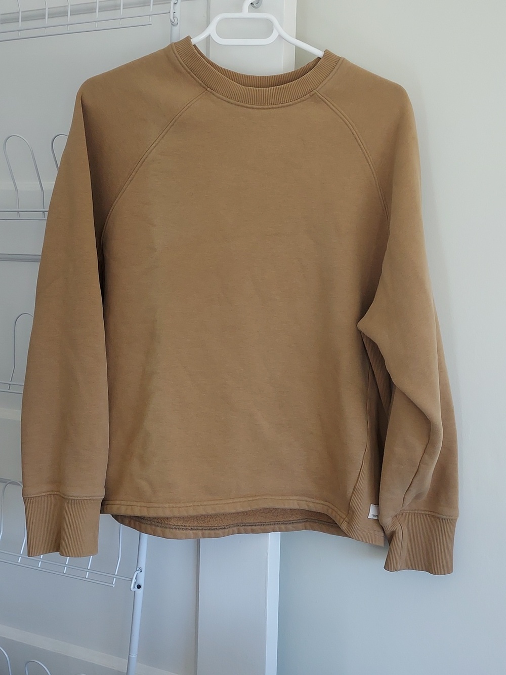 Vuori Women's Restore Oversized Crew Sweatshirt Tan
